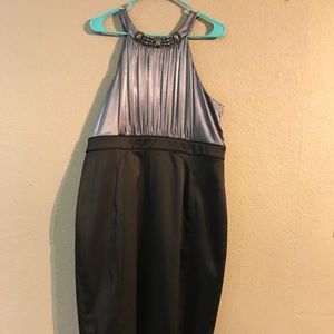 Size 16 Silver and Black Jones Wear Dress